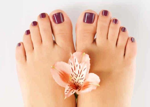Aplicación Uñas de Gel en Pies - 45€